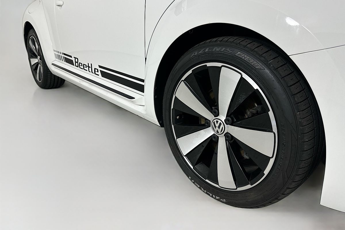 2014 Volkswagen BEETLE  1L