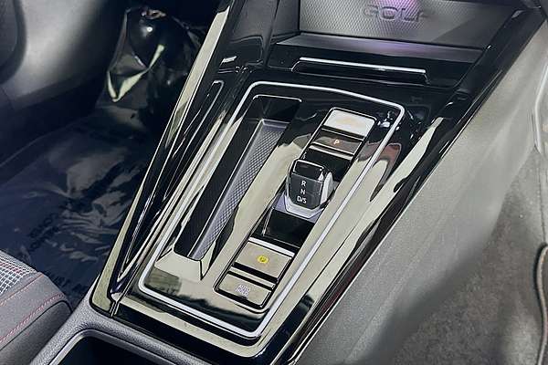 2022 Volkswagen Golf GTI 8