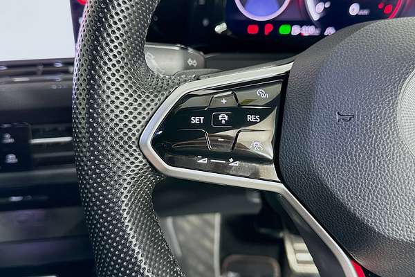 2022 Volkswagen Golf GTI 8