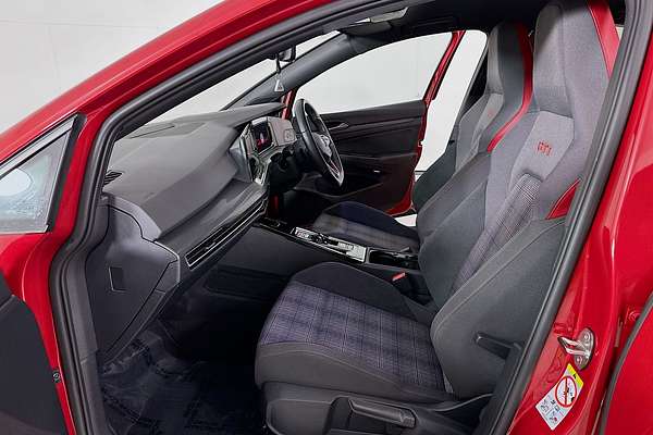 2022 Volkswagen Golf GTI 8