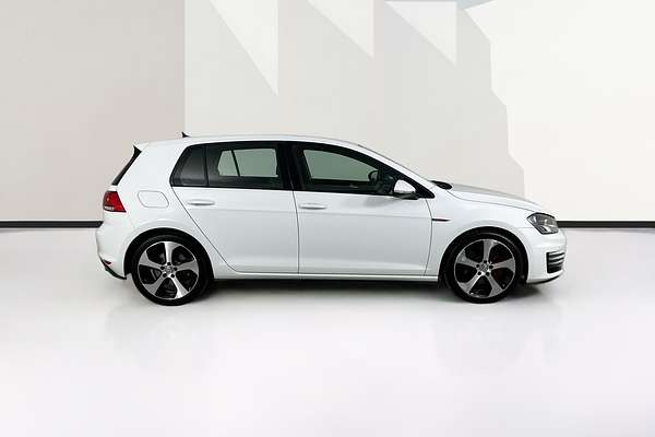 2014 Volkswagen GOLF GTI 7