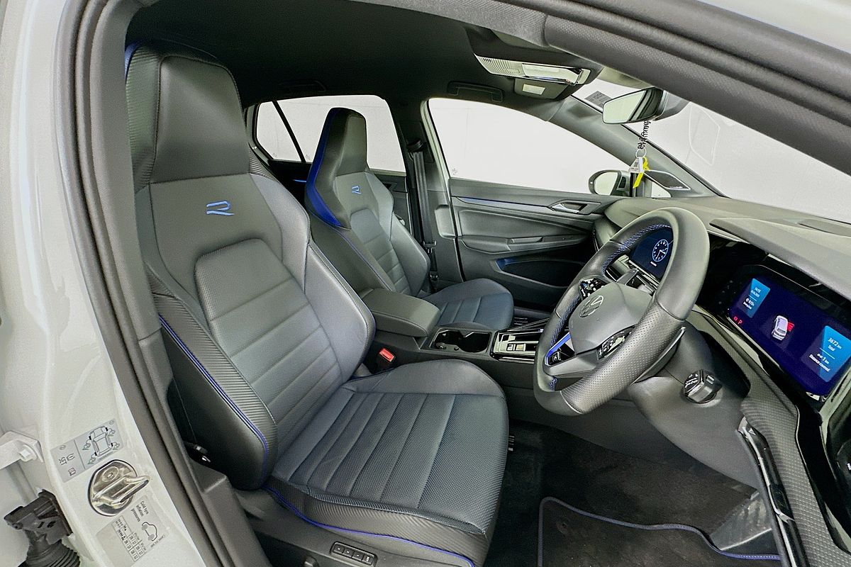 2024 Volkswagen GOLF R 8