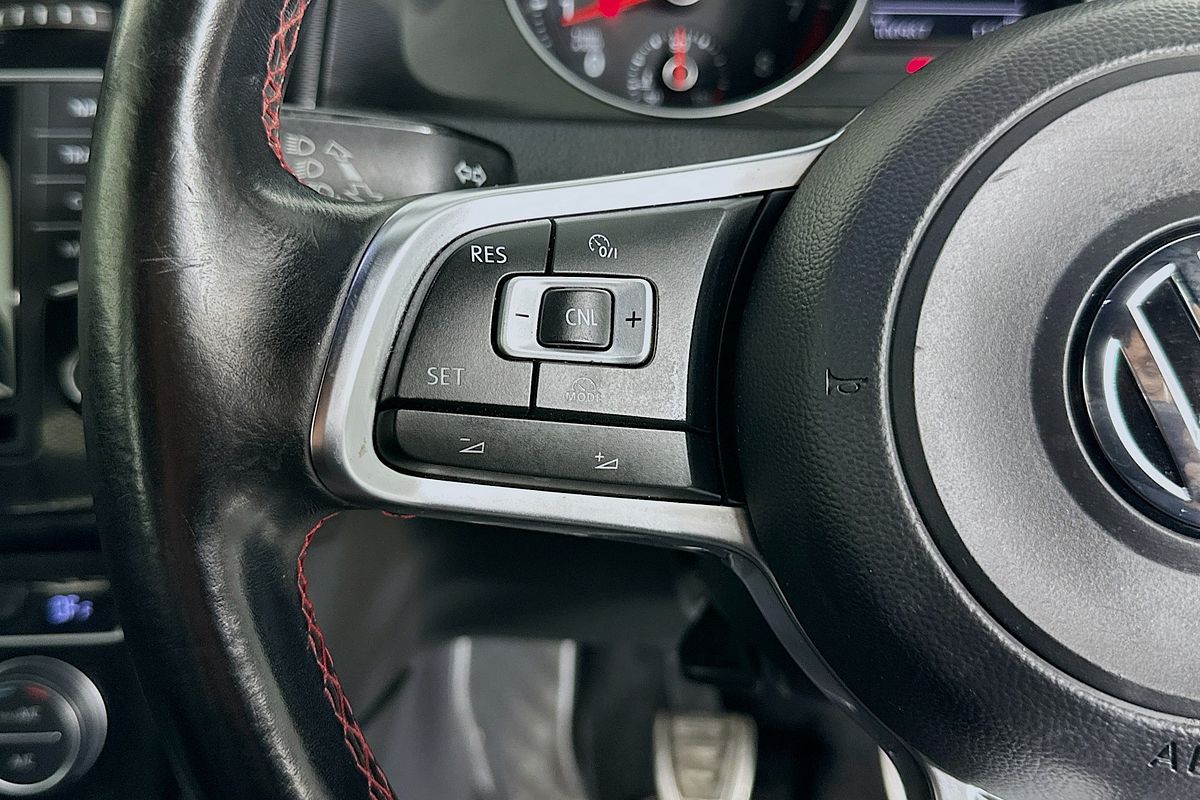 2014 Volkswagen GOLF GTI 7