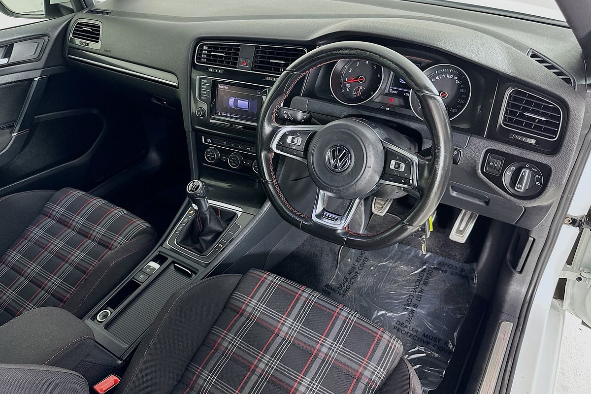 2014 Volkswagen GOLF GTI 7