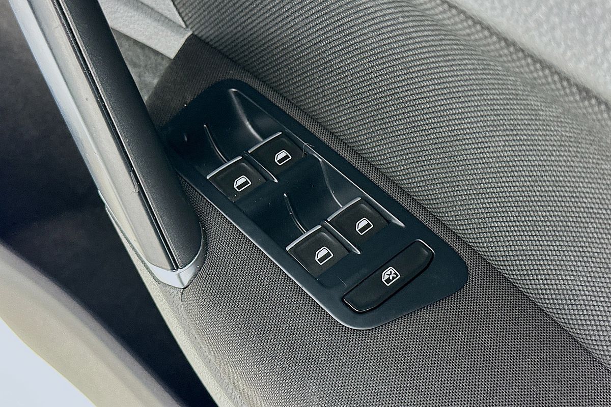 2014 Volkswagen GOLF GTI 7