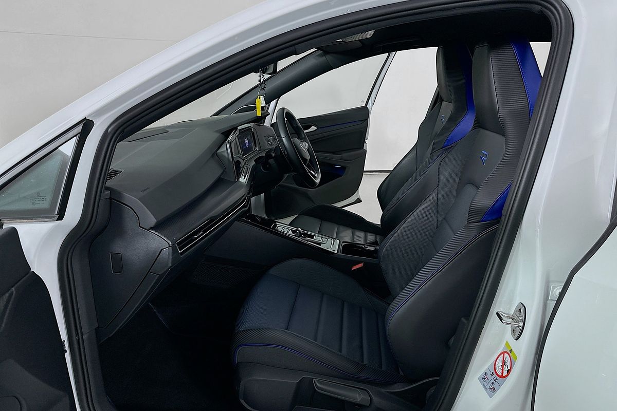 2024 Volkswagen GOLF R 8