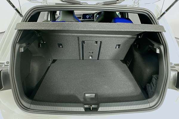 2024 Volkswagen GOLF R 8