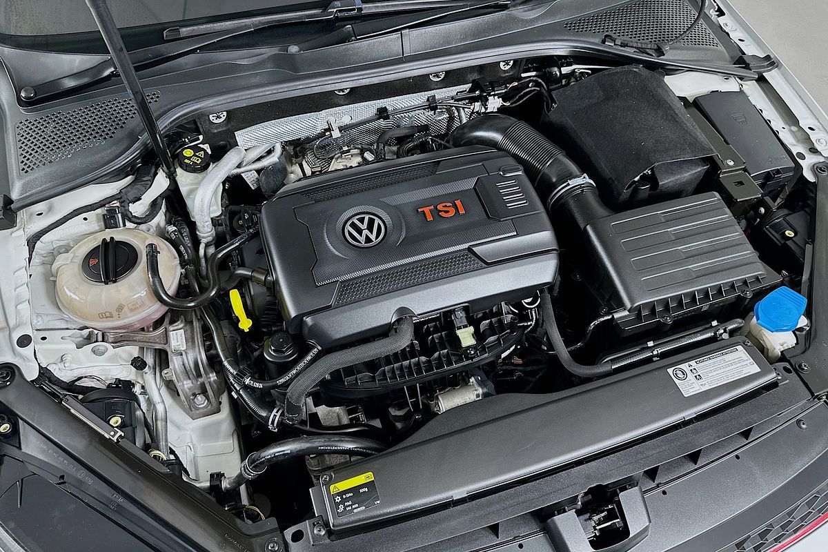 2014 Volkswagen GOLF GTI 7