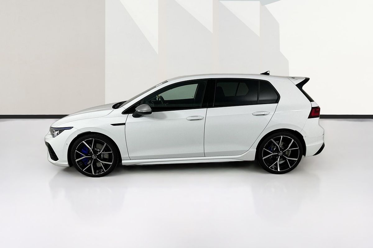 2024 Volkswagen GOLF R 8