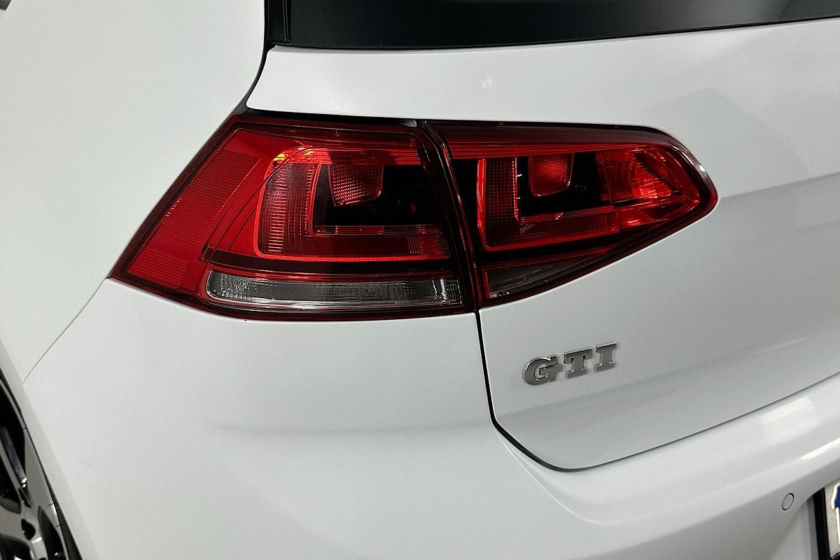 2014 Volkswagen GOLF GTI 7