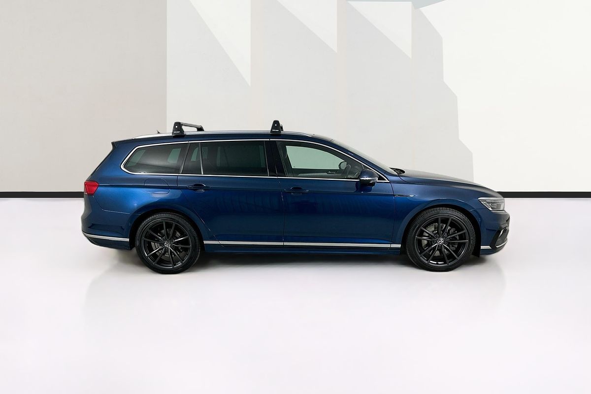 2023 Volkswagen PASSAT 206TSI R-LINE (RESTR FEAT) CB MY23 UPDATE
