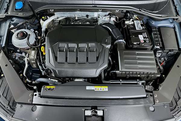 2023 Volkswagen PASSAT 206TSI R-LINE (RESTR FEAT) CB MY23 UPDATE