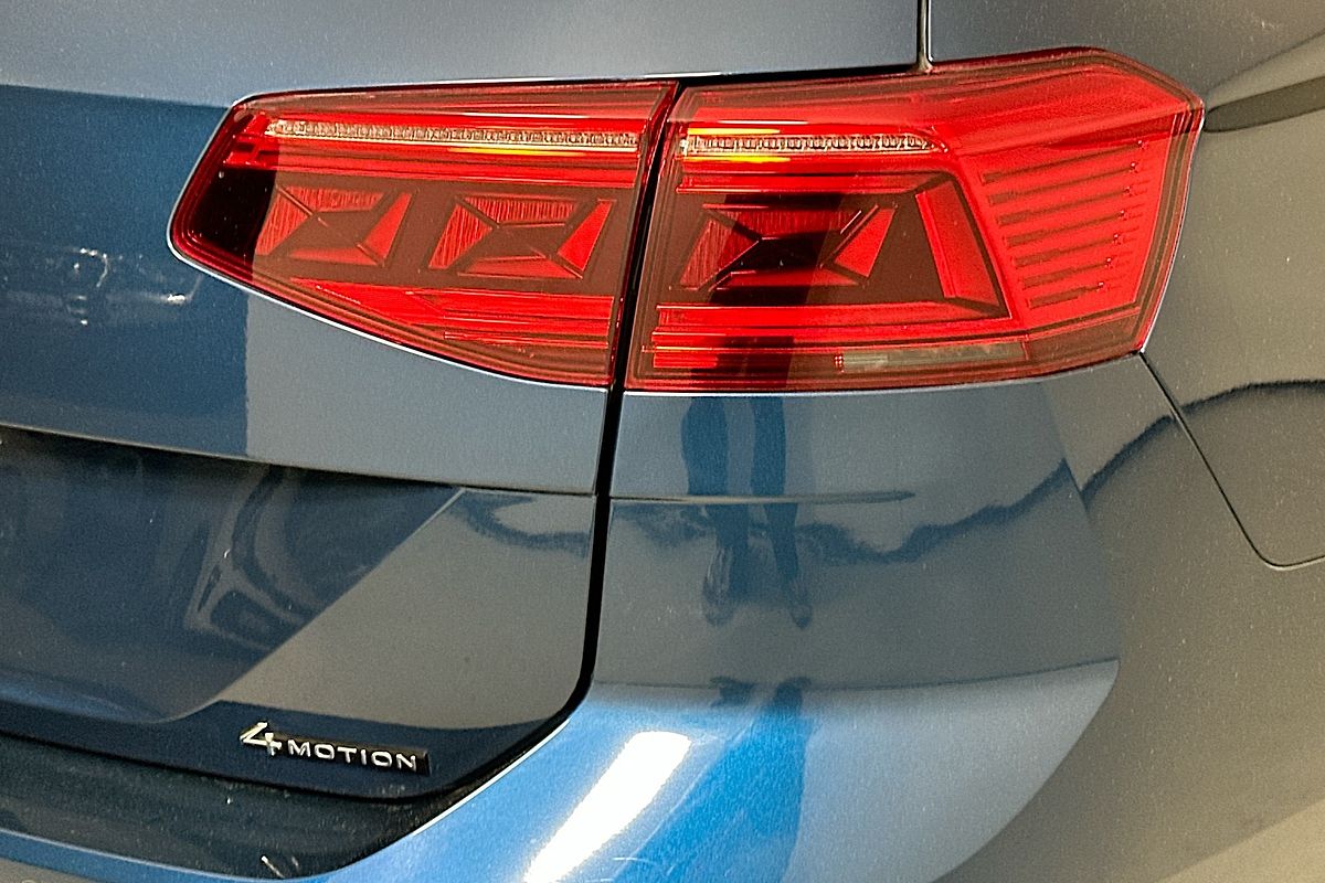 2023 Volkswagen PASSAT 206TSI R-LINE (RESTR FEAT) CB MY23 UPDATE