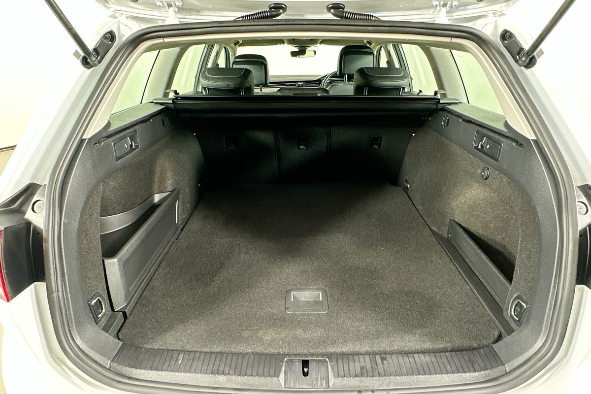 2022 Volkswagen PASSAT ALLTRACK 162TSI 3C MY22.5