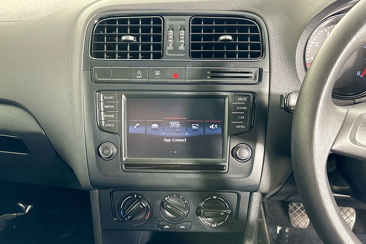 2016 Volkswagen POLO 66 TSI TRENDLINE 6R MY16