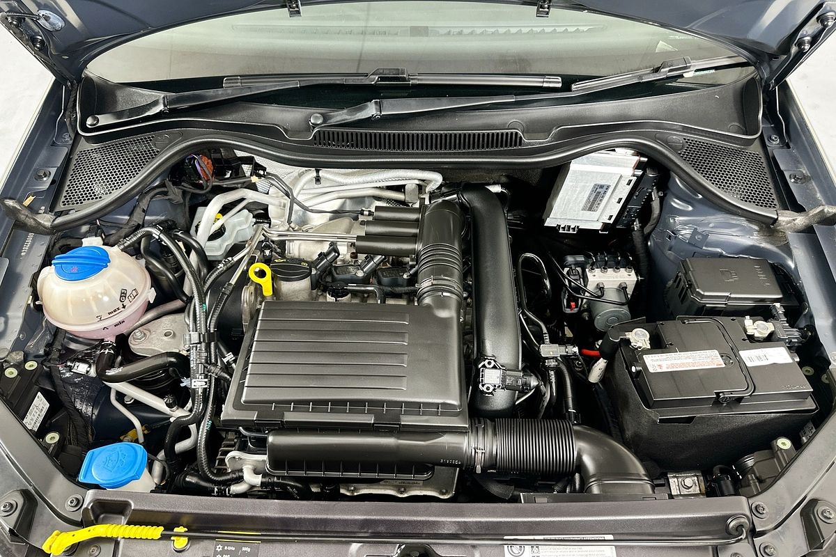 2016 Volkswagen POLO 66 TSI TRENDLINE 6R MY16