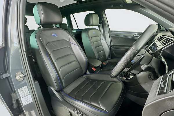 2023 Volkswagen TIGUAN 235TSI R AX MY23 UPDATE