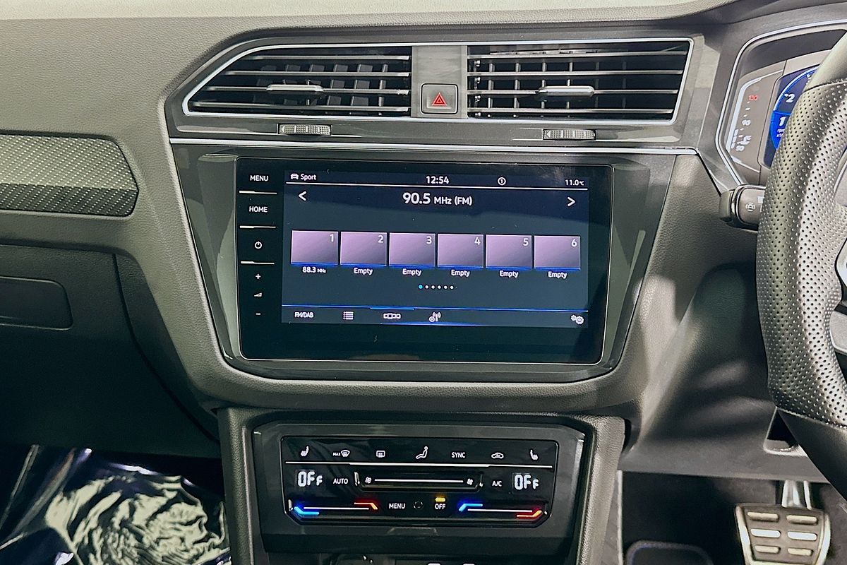 2023 Volkswagen TIGUAN 235TSI R AX MY23 UPDATE