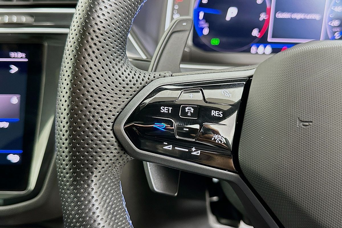 2023 Volkswagen TIGUAN 235TSI R AX MY23 UPDATE