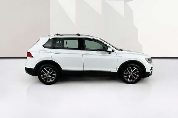 2016 Volkswagen TIGUAN 110 TSI COMFORTLINE 5NA
