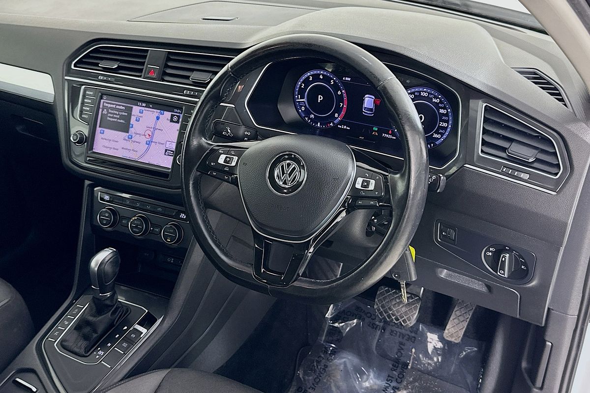 2016 Volkswagen TIGUAN 110 TSI COMFORTLINE 5NA
