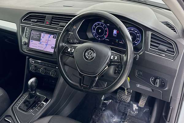 2016 Volkswagen TIGUAN 110 TSI COMFORTLINE 5NA