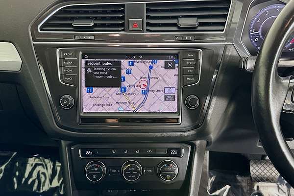 2016 Volkswagen TIGUAN 110 TSI COMFORTLINE 5NA