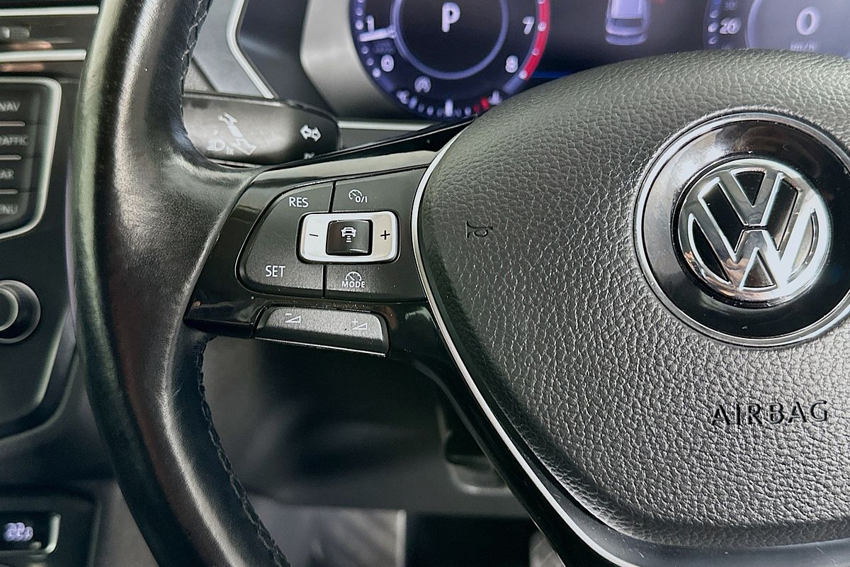 2016 Volkswagen TIGUAN 110 TSI COMFORTLINE 5NA