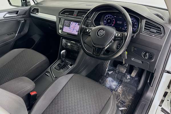 2016 Volkswagen TIGUAN 110 TSI COMFORTLINE 5NA