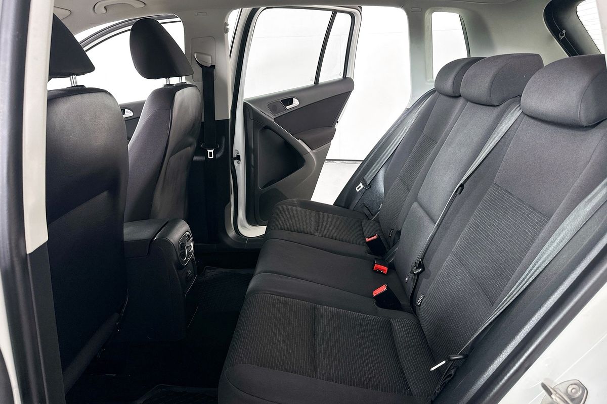 2015 Volkswagen TIGUAN