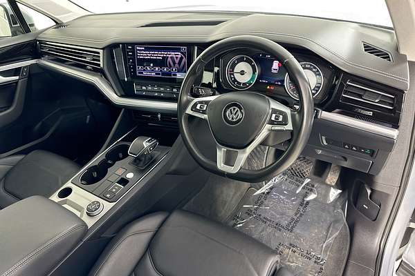 2019 Volkswagen TOUAREG 190TDI MY20
