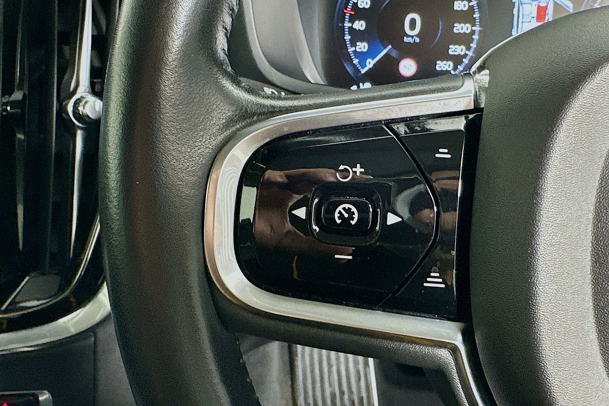 2021 Volvo S60 B5 Inscription