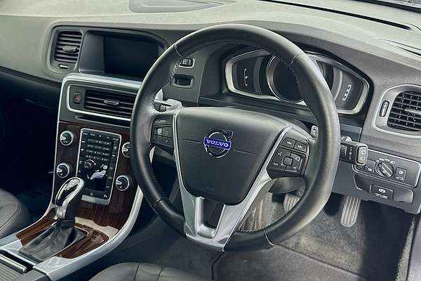 2014 Volvo V60 T5 LUXURY F MY14