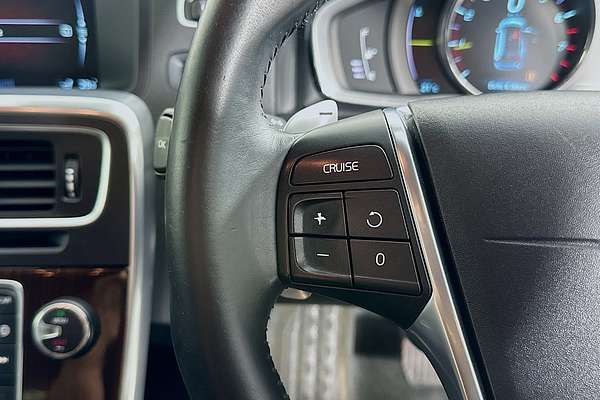 2014 Volvo V60 T5 LUXURY F MY14
