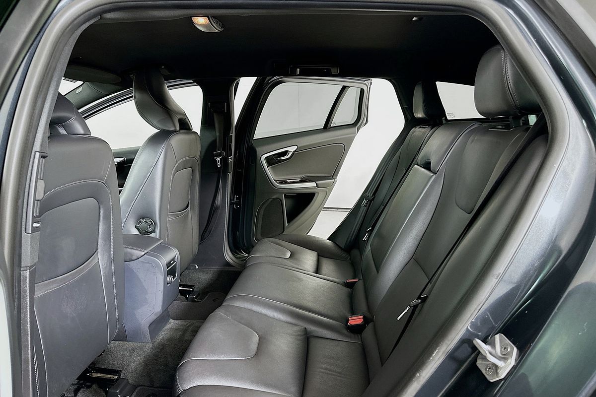 2014 Volvo V60 T5 LUXURY F MY14