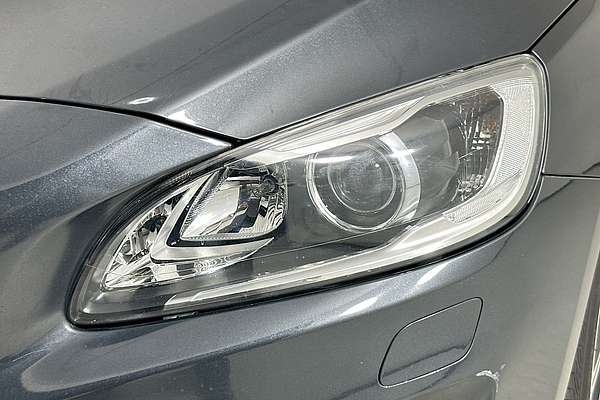 2014 Volvo V60 T5 LUXURY F MY14