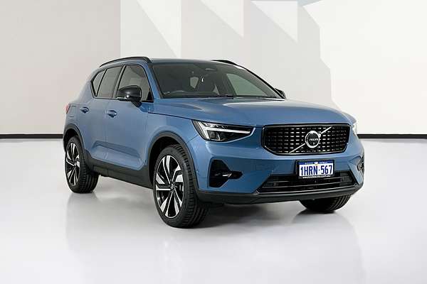 2022 Volvo XC40 ULTIMATE B5 DARK MHEV 536 MY23