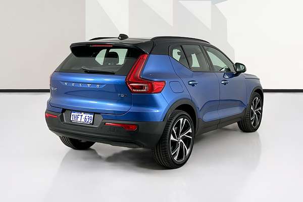 2021 Volvo XC40 T5 R-DESIGN (AWD) 536 MY21