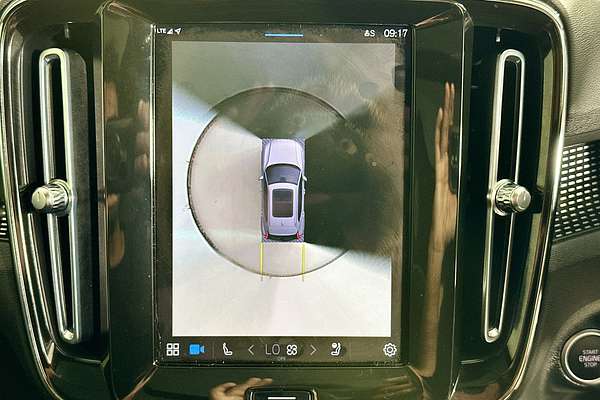 2022 Volvo XC40 ULTIMATE B5 DARK MHEV 536 MY23