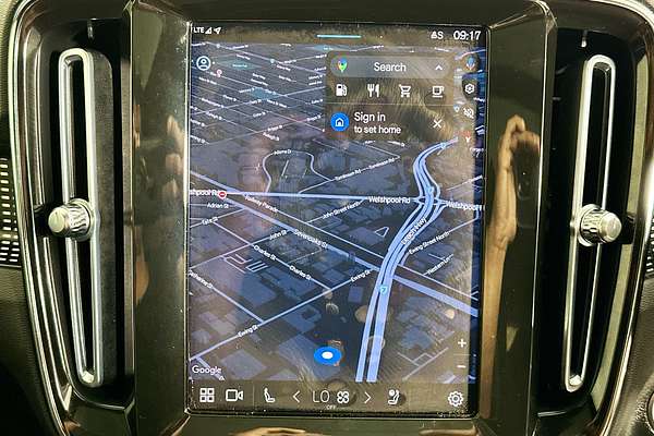 2022 Volvo XC40 ULTIMATE B5 DARK MHEV 536 MY23