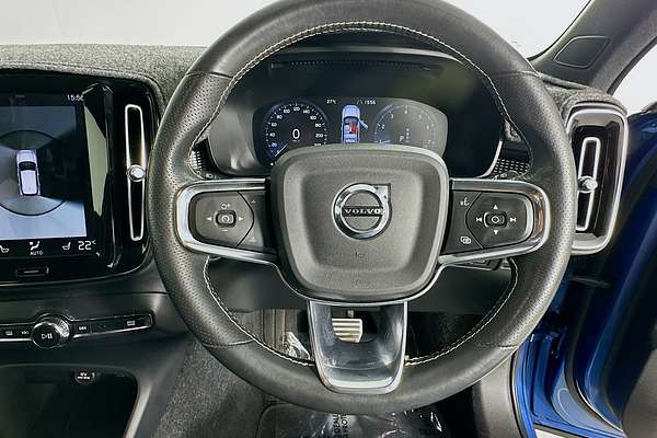 2021 Volvo XC40 T5 R-DESIGN (AWD) 536 MY21