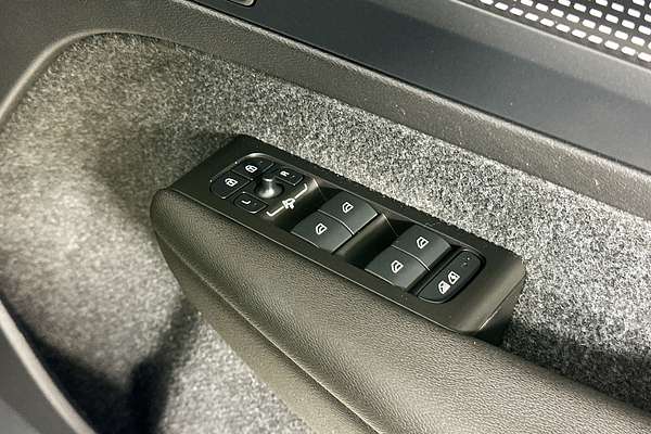 2022 Volvo XC40 ULTIMATE B5 DARK MHEV 536 MY23