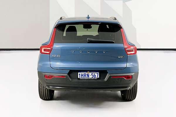 2022 Volvo XC40 ULTIMATE B5 DARK MHEV 536 MY23
