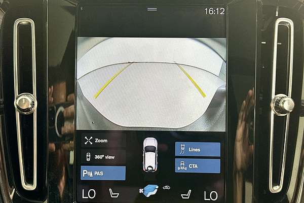 2021 Volvo XC40 T5 R-DESIGN (AWD) 536 MY21