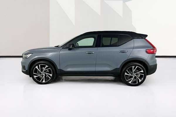 2021 Volvo XC40 T5 R-DESIGN (AWD) 536 MY21