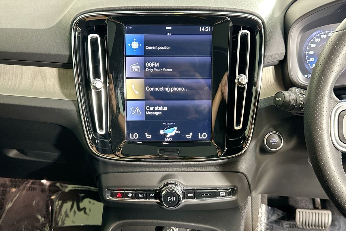 2019 Volvo XC40 T4 INSCRIPTION (AWD) 536 MY19