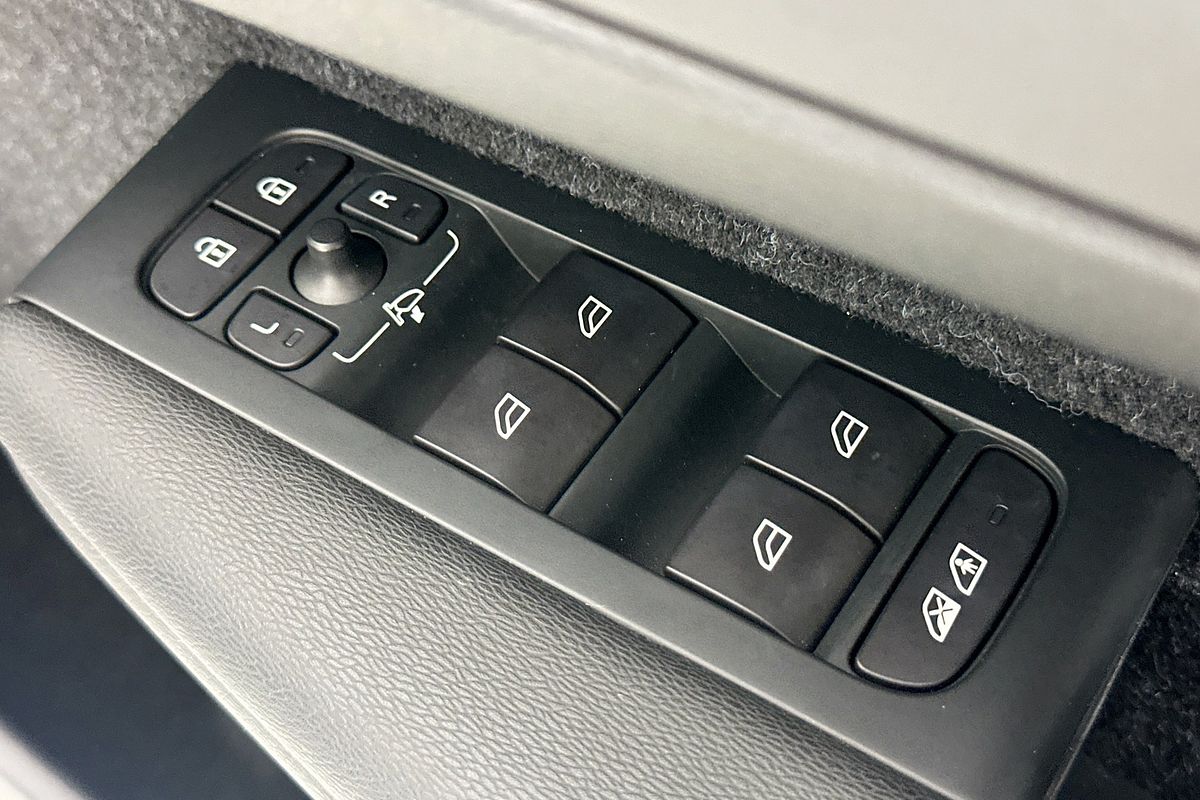 2019 Volvo XC40 T4 INSCRIPTION (AWD) 536 MY19