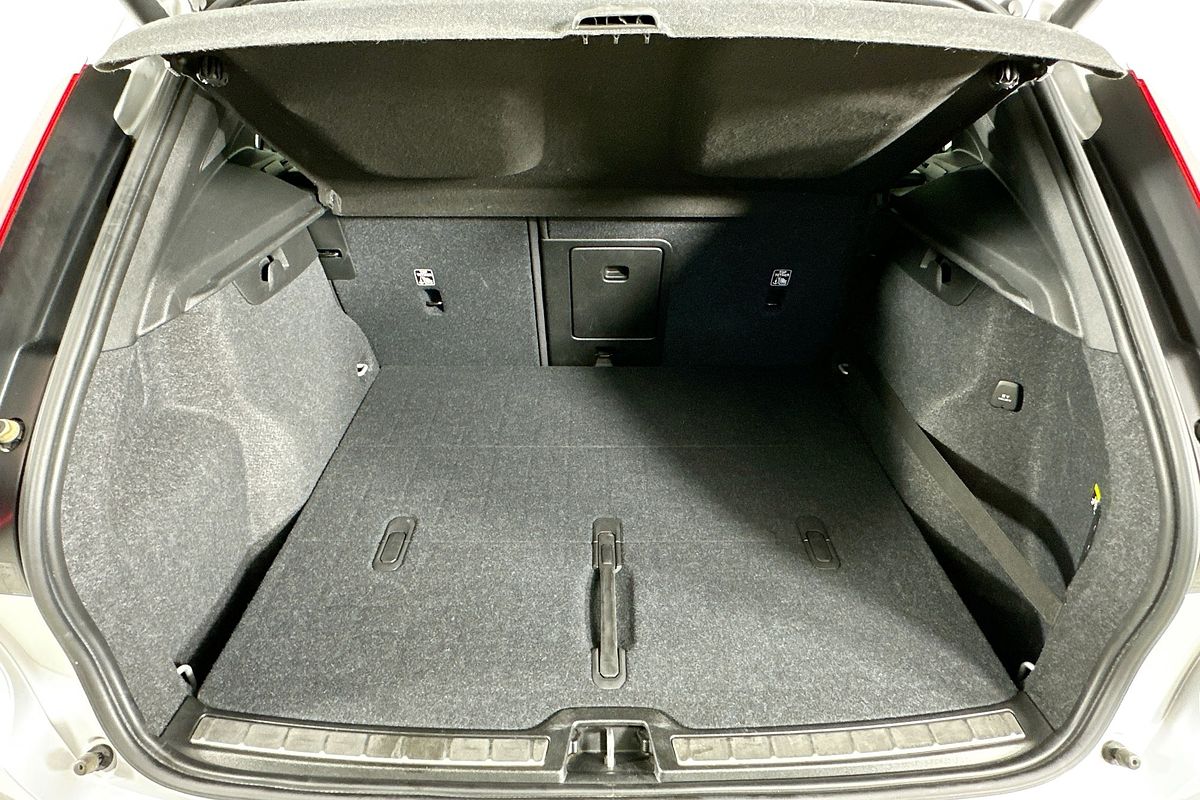 2019 Volvo XC40 T4 INSCRIPTION (AWD) 536 MY19