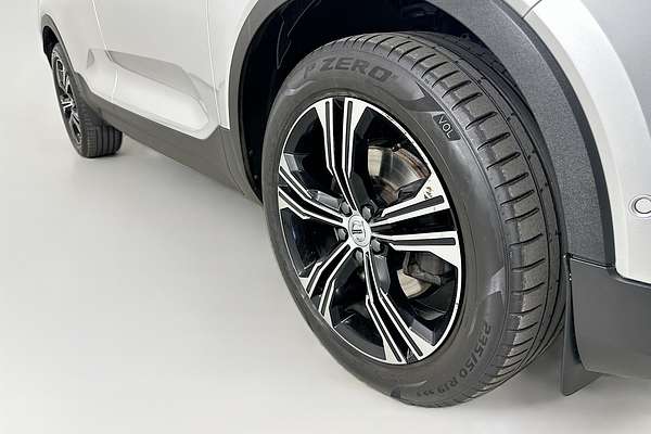 2019 Volvo XC40 T4 INSCRIPTION (AWD) 536 MY19