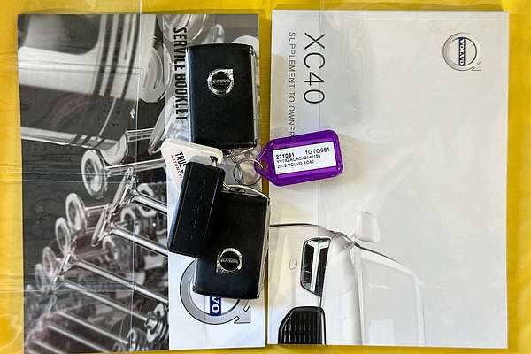 2019 Volvo XC40 T4 INSCRIPTION (AWD) 536 MY19